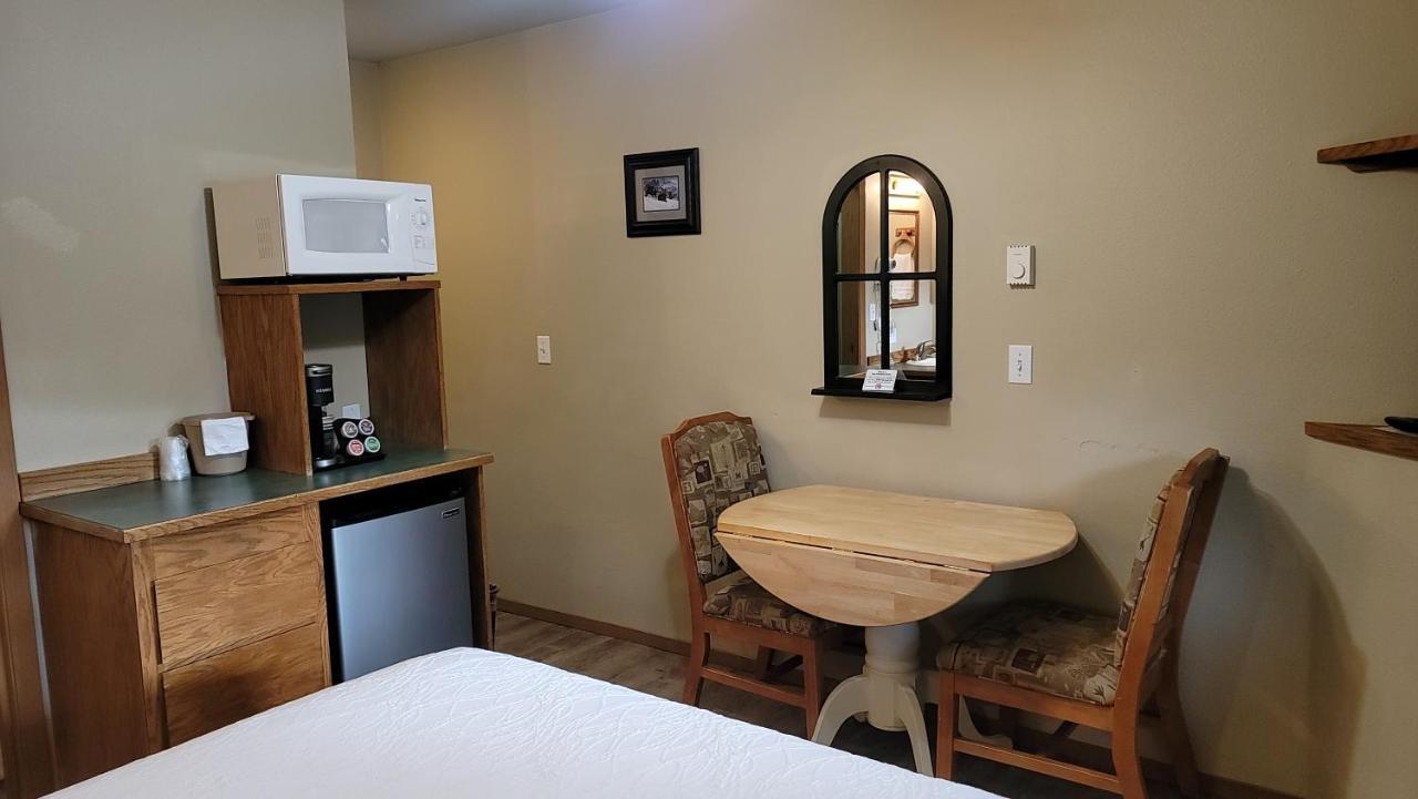Motel Riverfront &