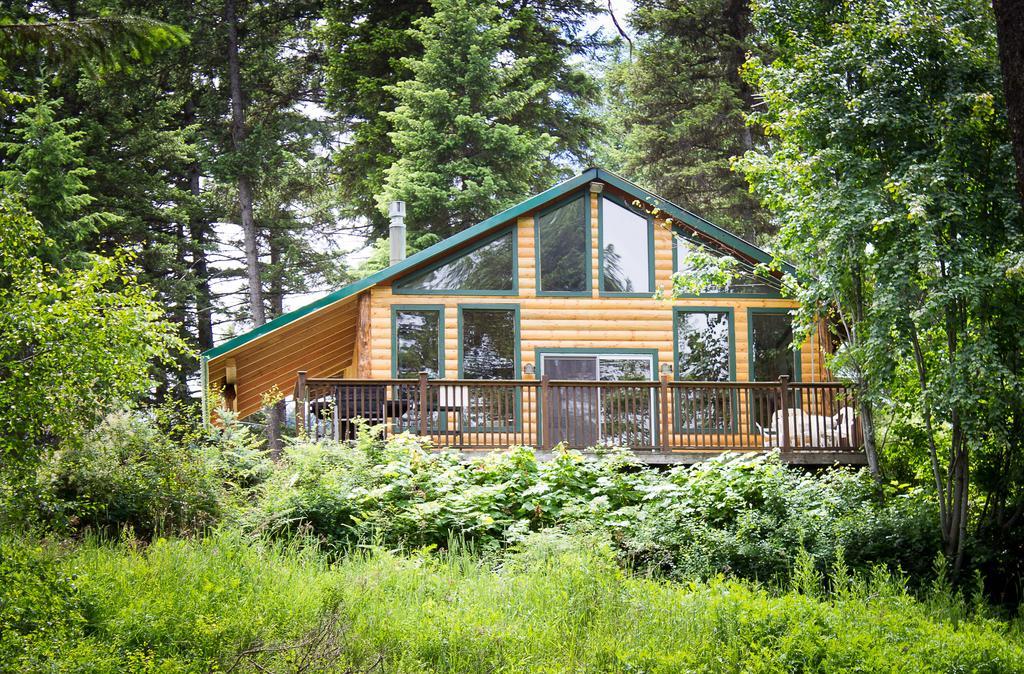 Motel Riverfront & 3*
